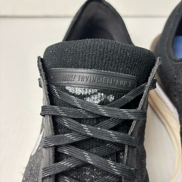 women’s nike invincible run 3 size 9 wide black and white - Picture 14 of 15